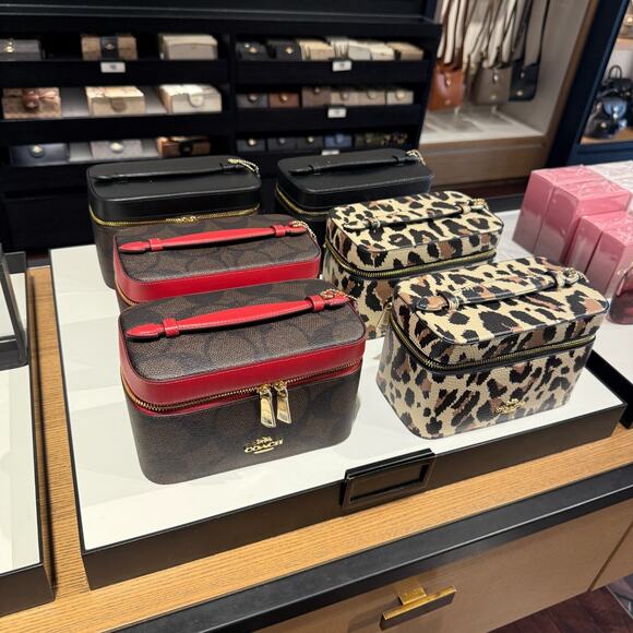 Coach CCI84 Cosmetic Case In Maxi Signature Canvas, Walnut/True Red - Picture 9 of 9